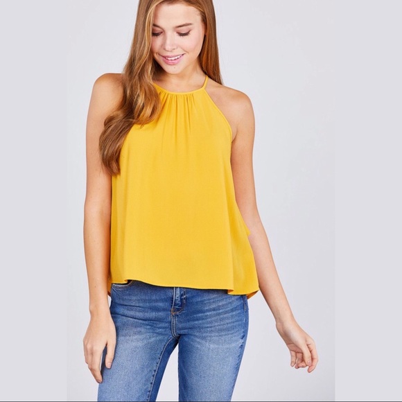 SALE 🤩 Halter Top with Open Back - Picture 2 of 5